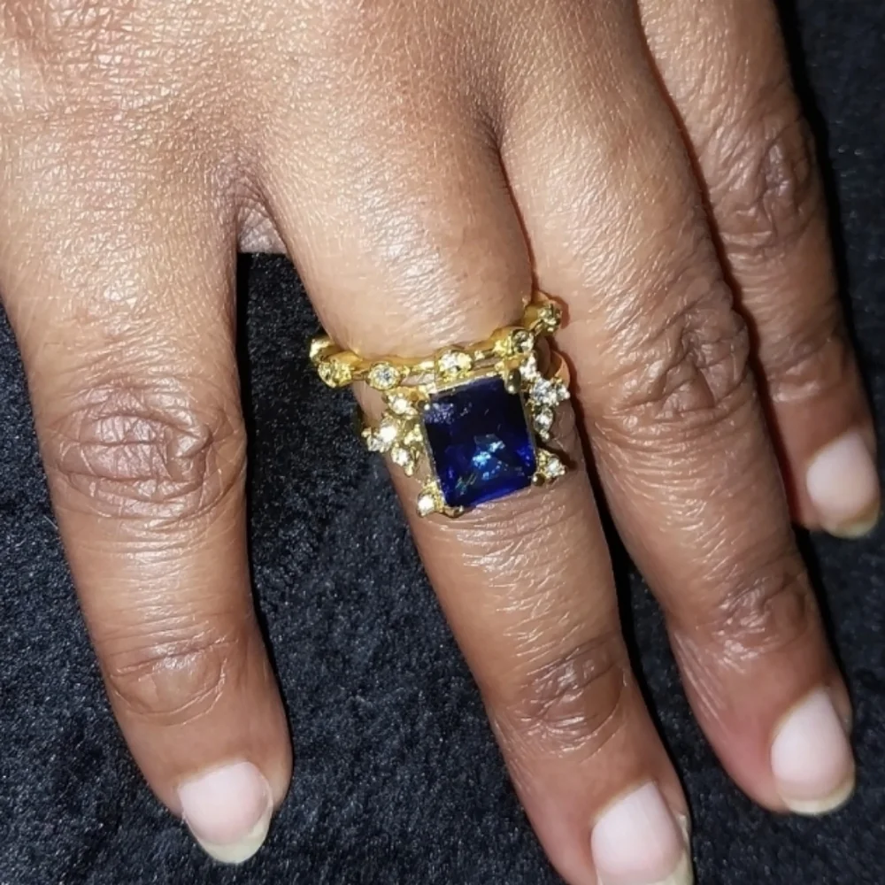 Elegant Blue and Gold Ring 6.5